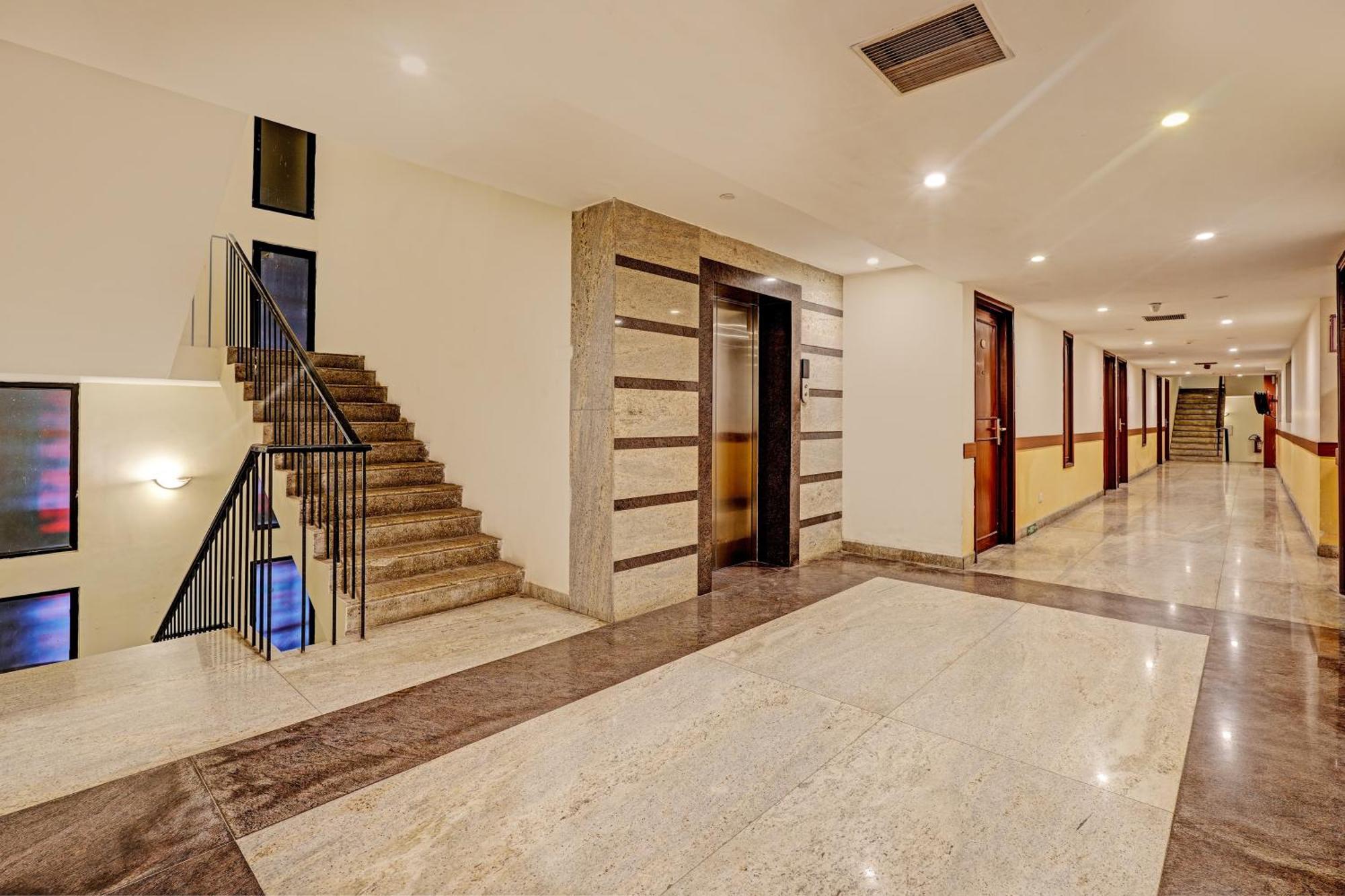Oyo Palette - Hotel Victoria Chennai Eksteriør bilde